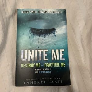 Unite Me Tehereh Mafi Paperback